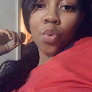 Meet your Posher, Leiasha